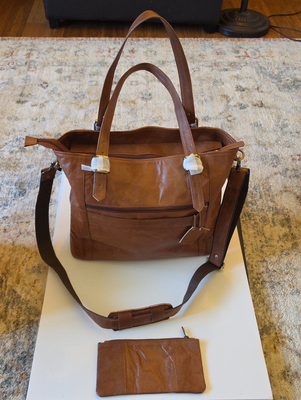 Zinria Brown Leather Tote Handbag with Removable Strap. NWOT